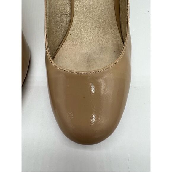 Michael Kors button back heels - Picture 2 of 9